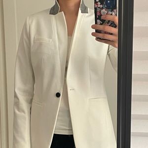 Banana Republic size 6 white blazer